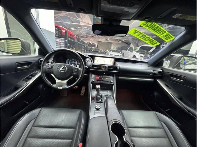2017 Lexus IS 200t Base 4dr Sedan
