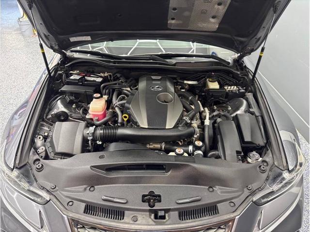 2017 Lexus IS 200t Base 4dr Sedan