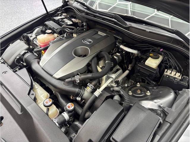 2017 Lexus IS 200t Base 4dr Sedan