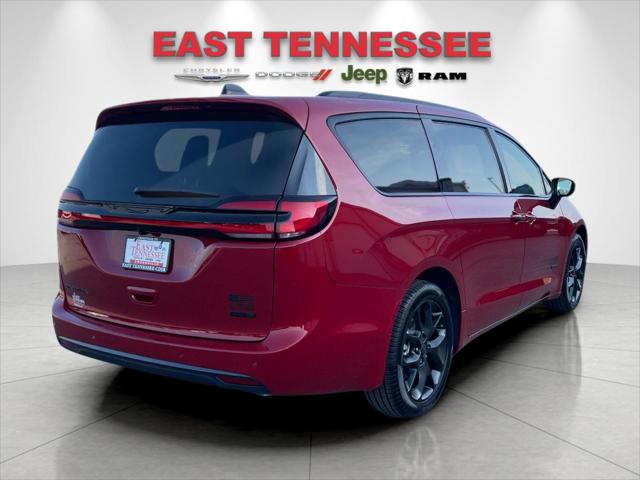 2027 Chrysler Pacifica PACIFICA SELECT