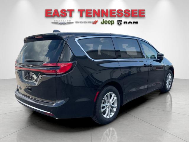 2027 Chrysler Pacifica PACIFICA SELECT