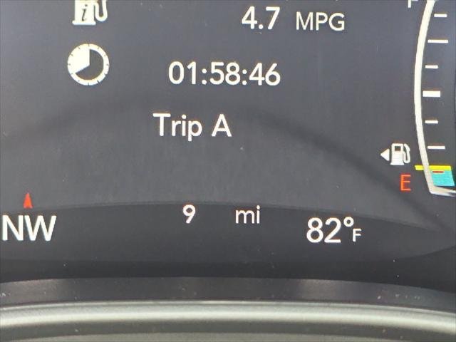 2027 Chrysler Pacifica PACIFICA SELECT AWD
