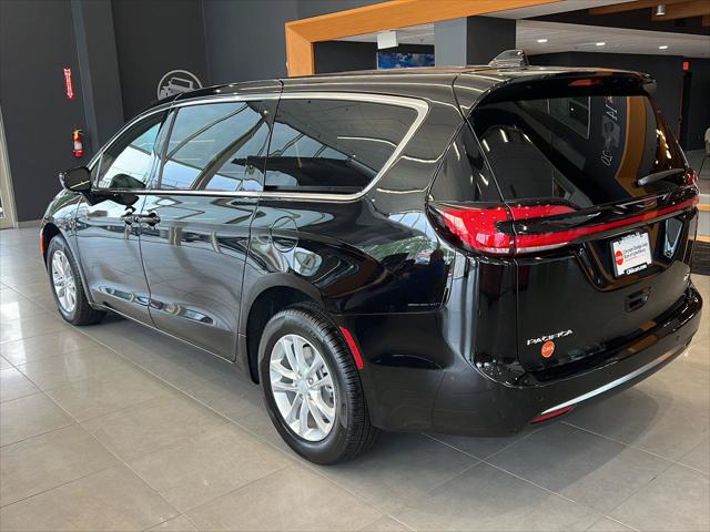 2027 Chrysler Pacifica PACIFICA SELECT AWD 2027 Chrysler Pacifica PACIFICA SELECT AWD