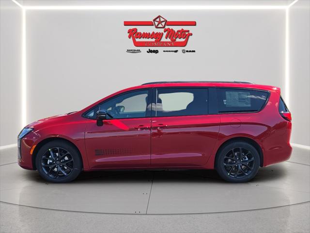 2027 Chrysler Pacifica PACIFICA SELECT