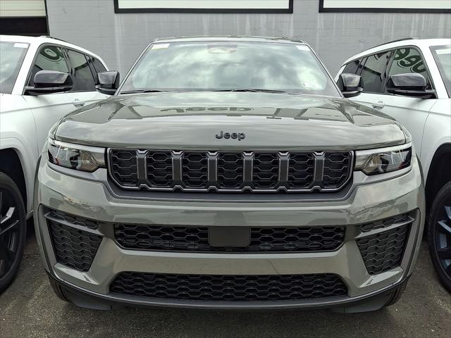 2027 Jeep Grand Cherokee Laredo Altitude 2027 Jeep Grand Cherokee Laredo Altitude