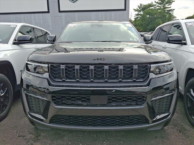 2027 Jeep Grand Cherokee Laredo Altitude 2027 Jeep Grand Cherokee Laredo Altitude