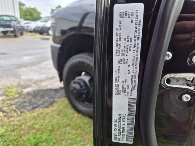 2025 Ram 3500 Tradesman Crew Cab 4x4 8 Box