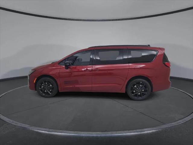 2027 Chrysler Pacifica Select AWD