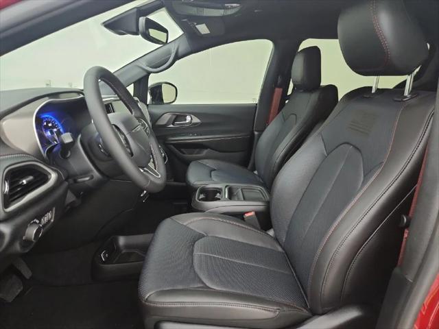 2027 Chrysler Pacifica Select AWD