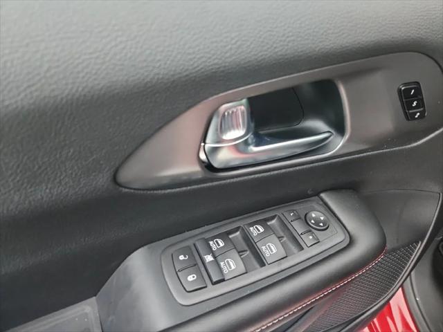 2027 Chrysler Pacifica Select AWD