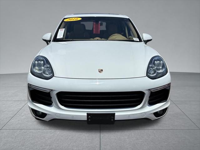 2016 Porsche Cayenne Base