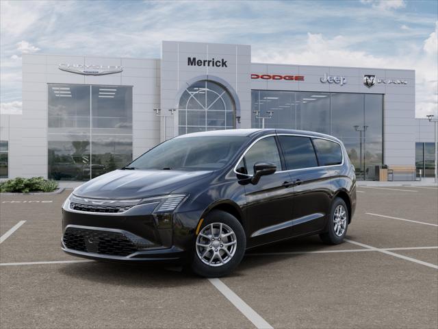 2027 Chrysler Pacifica Select for sale in Wantagh, NY