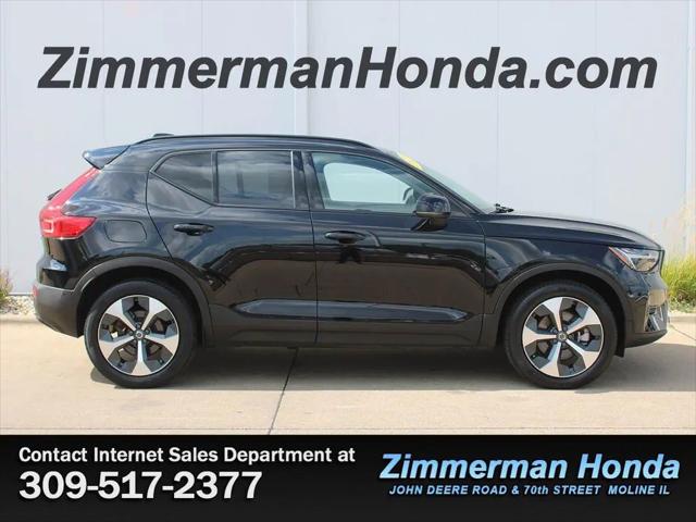 2023 Volvo XC40 B4 Ultimate Dark Theme for sale in Moline, IL