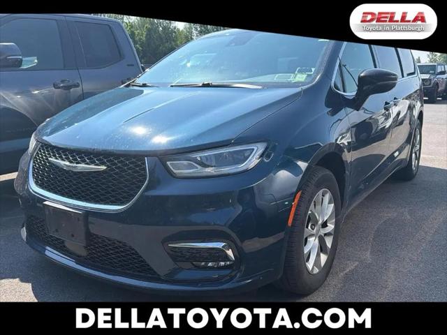 2025 Chrysler Pacifica Select for sale in Plattsburgh, NY