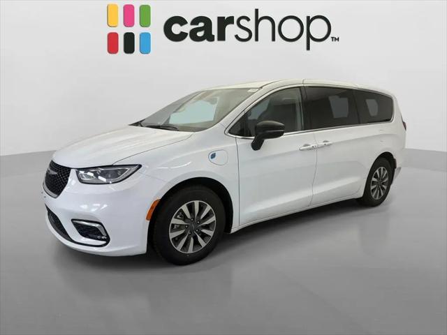 2024 Chrysler Pacifica Hybrid Select for sale in Pittsburgh, PA