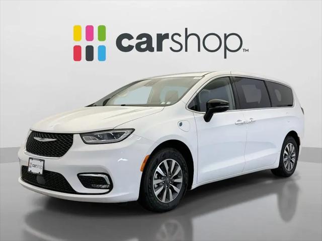 2024 Chrysler Pacifica Hybrid Select for sale in Pittsburgh, PA