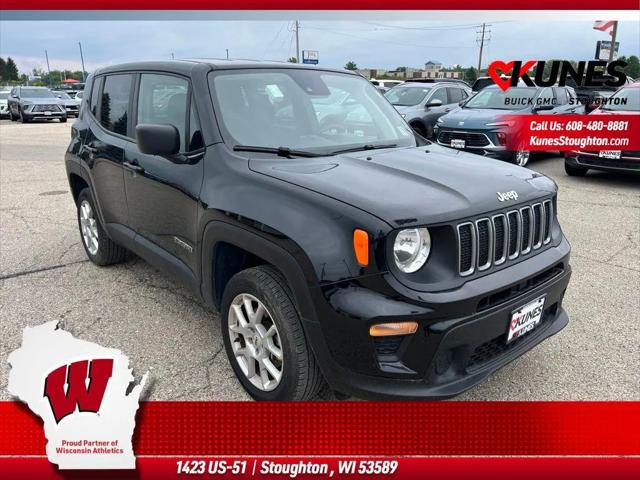 2023 Jeep Renegade Latitude 4x4 for sale in Stoughton, WI