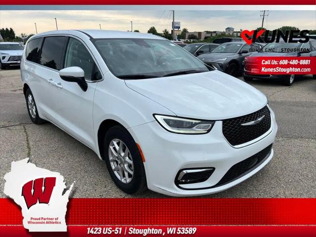 2023 Chrysler Pacifica Touring L for sale in Stoughton, WI