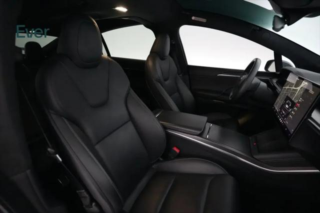 2022 Tesla Model X Plaid Tri Motor All-Wheel Drive