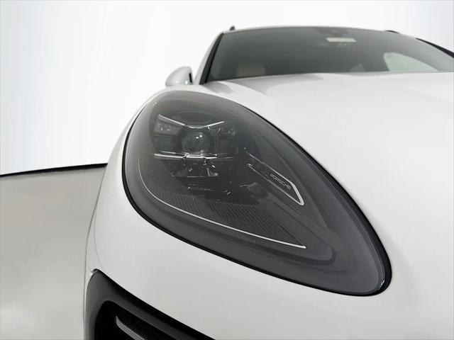 2026 Porsche Macan T