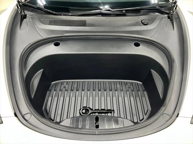 2021 Tesla Model 3 Standard Range Plus Rear-Wheel Drive