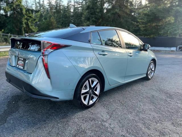 2016 Toyota Prius Four Touring