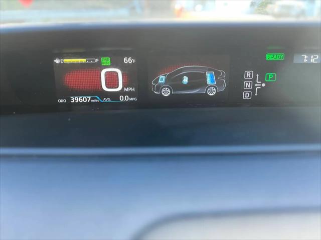 2016 Toyota Prius Four Touring