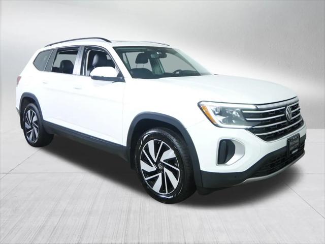 2025 Volkswagen Atlas 2.0T SE w/Technology for sale in Brooklyn Center, MN