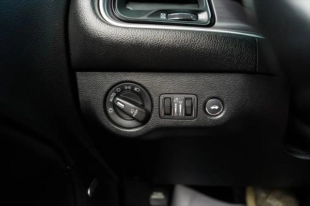 2018 Dodge Challenger 392 Hemi Scat Pack Shaker