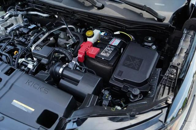 2025 Nissan Kicks SV FWD