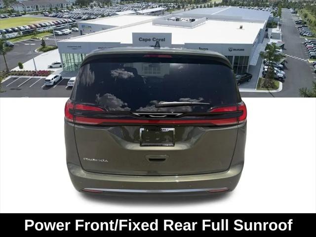 2027 Chrysler Pacifica Select