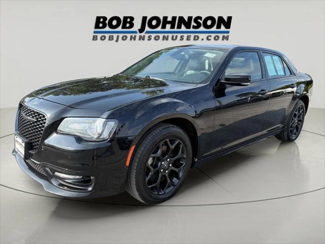2023 Chrysler 300 Touring L AWD