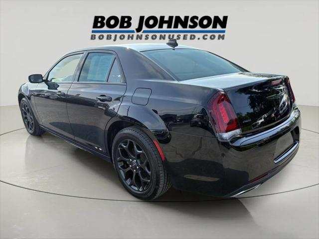 2023 Chrysler 300 Touring L AWD