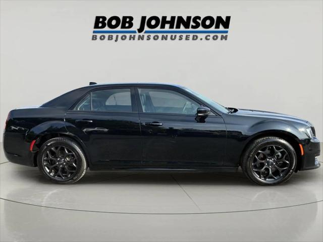 2023 Chrysler 300 Touring L AWD