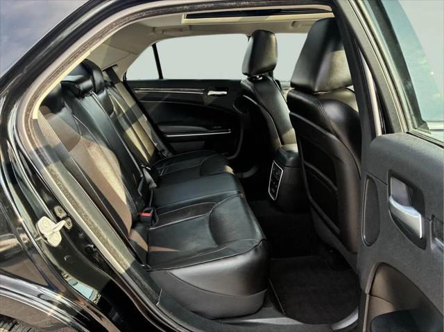 2023 Chrysler 300 Touring L AWD