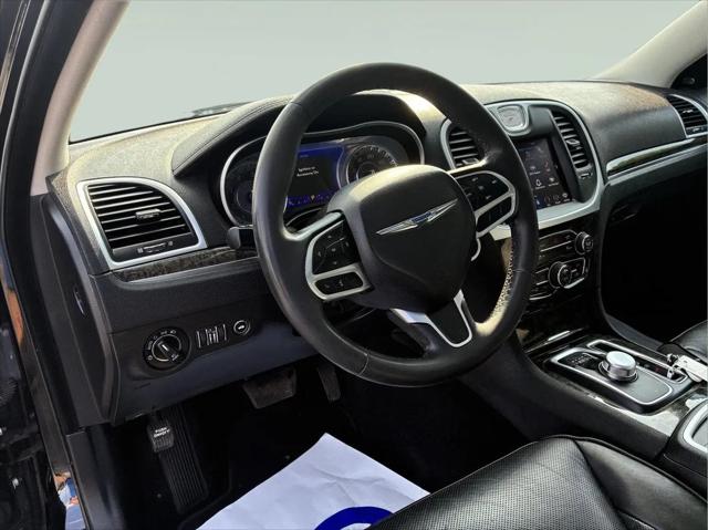 2023 Chrysler 300 Touring L AWD