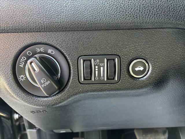 2023 Chrysler 300 Touring L AWD