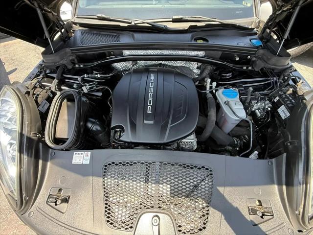 2018 Porsche Macan Sport Edition