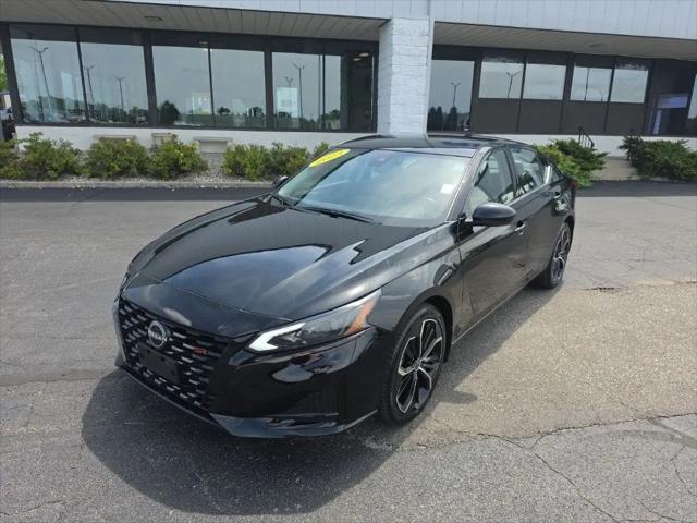 2023 Nissan Altima SR Intelligent AWD for sale in Muncie, IN