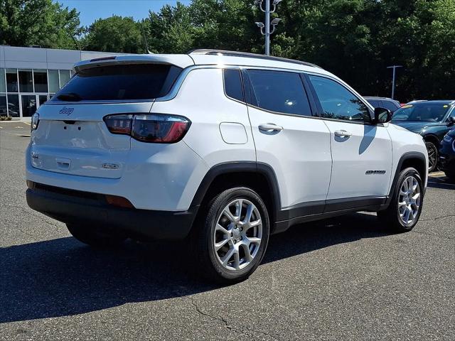 2022 Jeep Compass Latitude Lux 4x4