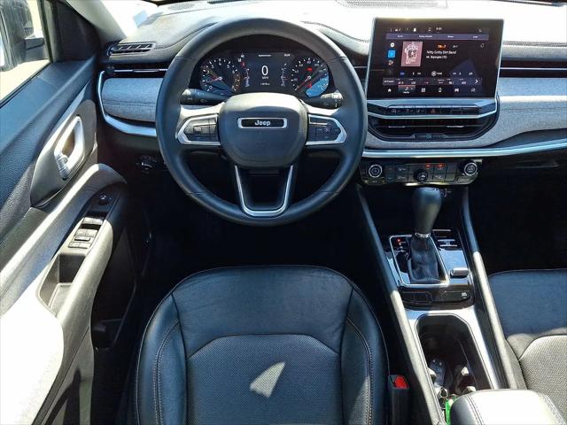 2022 Jeep Compass Latitude Lux 4x4