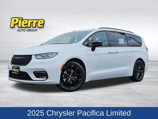 2025 Chrysler Pacifica Limited for sale in Lynnwood, WA