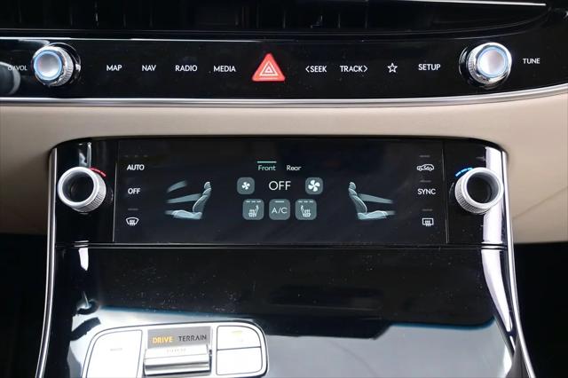 2026 Genesis GV70 2.5T