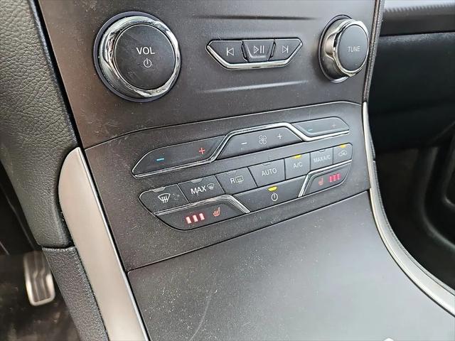 2020 Ford Edge ST-Line