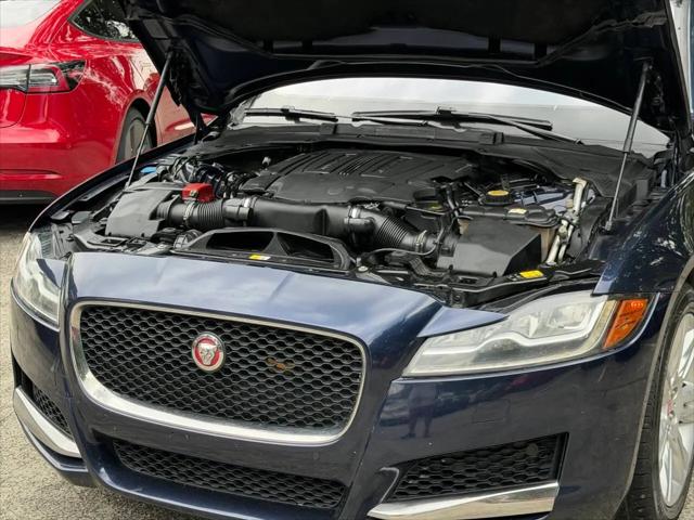2017 Jaguar XF 35t Premium