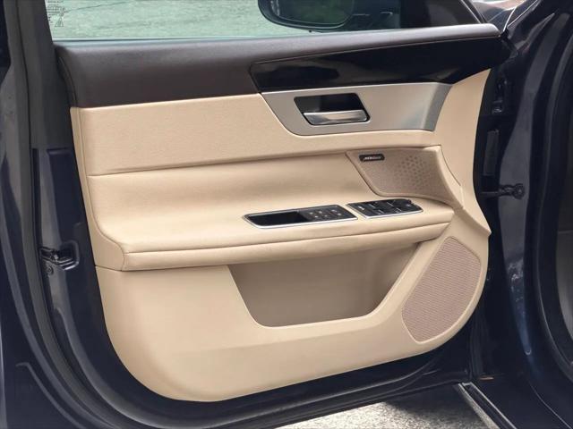 2017 Jaguar XF 35t Premium