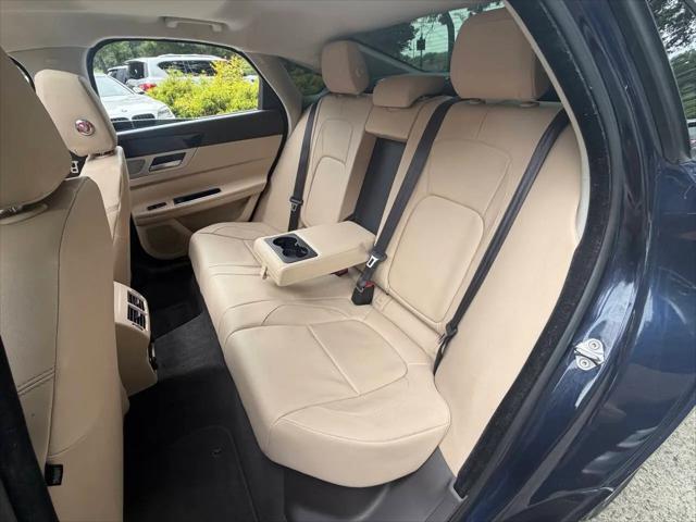 2017 Jaguar XF 35t Premium