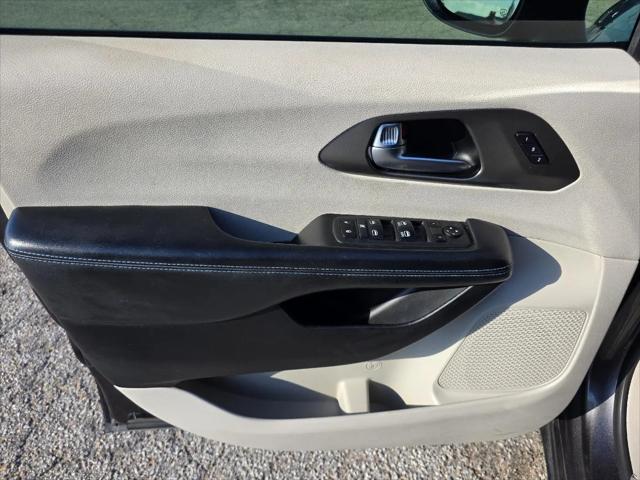 2021 Chrysler Pacifica Touring L
