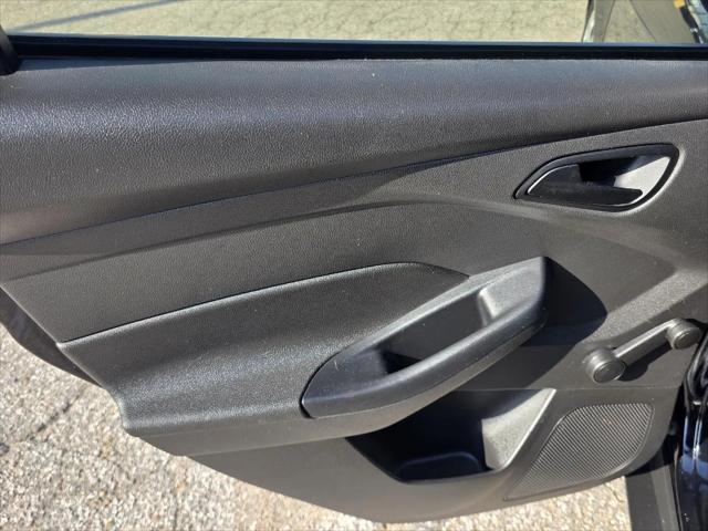 2016 Ford Focus S