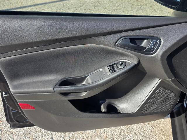 2016 Ford Focus S